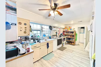 7931 Scanlock Street, Houston, TX 77012 - Photo 12