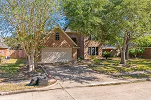 1605 Gatecreek Dr, Pearland, TX 77581 - Photo 2