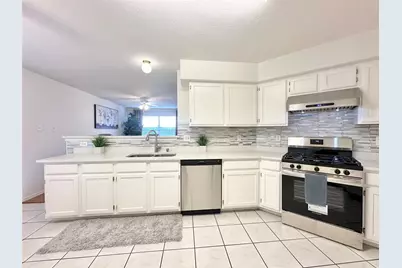 8223 Golf Green Circle, Houston, TX 77036 - Photo 18