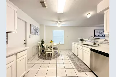 8223 Golf Green Circle, Houston, TX 77036 - Photo 16
