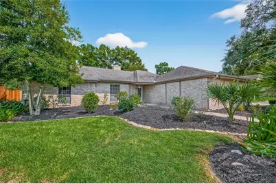 1002 Parkstead Drive, Seabrook, TX 77586 - Photo 2