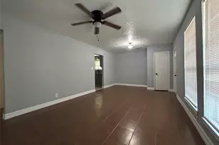 12002 Palmway St, Houston, TX 77034 - Photo 6