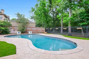 854 Plainwood Dr, Houston, TX 77079 - Photo 38