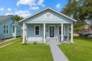 4702 Ave N 1/2, Galveston, TX 77551 - Photo 2