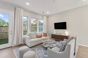 6024 T C Jester Blvd, Houston, TX 77091 - Photo 4