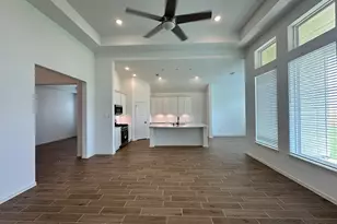 13623 Lago Vis Dr, Iowa Colony, TX 77583 - Photo 10