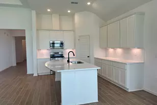 13623 Lago Vis Dr, Iowa Colony, TX 77583 - Photo 8