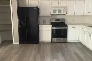 6406 Bayou Crest Dr, Houston, TX 77088 - Photo 16