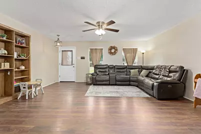 629 Carolyn Street, Winnie, TX 77665 - Photo 2