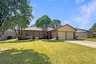 10110 Willmont Rd, La Porte, TX 77571 - Photo 1