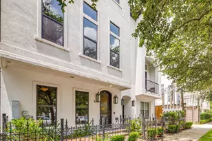 1709 Ashland St, Houston, TX 77008 - Photo 2