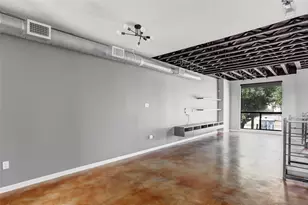 310 S Jensen Dr, Houston, TX 77003 - Photo 14
