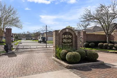 1531 Briar Bend Drive, Friendswood, TX 77546 - Photo 36