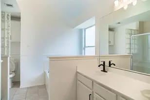 16342 Maple Downs Ln, Sugar Land, TX 77498 - Photo 12