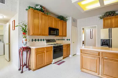 3222 Mossy Elm Court, Houston, TX 77059 - Photo 10