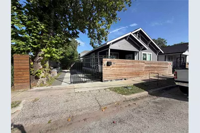 2404 Burkett Street, Houston, TX 77004 - Photo 2