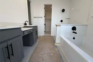 4013 Sterling Springs Ln, League City, TX 77573 - Photo 10