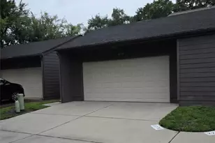 2270 Gemini St, Houston, TX 77058 - Photo 2