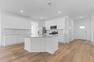 1523 Splashing Wave Dr, Iowa Colony, TX 77583 - Photo 6