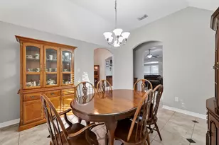 9102 S Pass Ln, Houston, TX 77064 - Photo 8