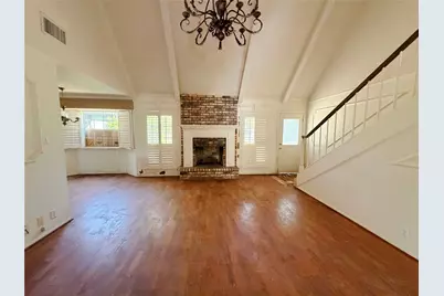 101 Rose Trail, Lake Jackson, TX 77566 - Photo 10