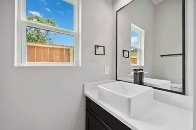 3324 Francis Court #A and B, Houston, TX 77004 - Photo 10