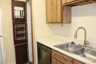 3919 Fairmont Pkwy, Pasadena, TX 77504 - Photo 38