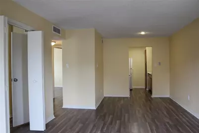 3919 Fairmont Parkway #200, Pasadena, TX 77504 - Photo 6