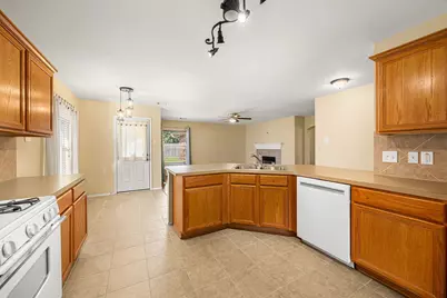 19426 Dolan Springs Drive, Tomball, TX 77377 - Photo 12