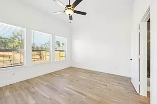 12837 Meadow Wind Wy, Conroe, TX 77302 - Photo 16