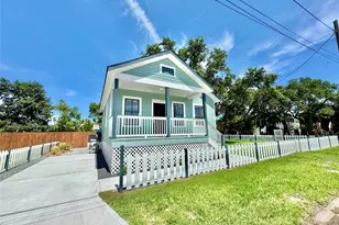 1418 30th St, Galveston, TX 77550 - Photo 2