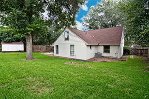2410 Valley Dr, Brenham, TX 77833 - Photo 16
