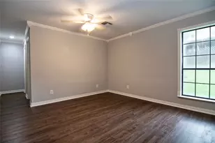2410 Valley Dr, Brenham, TX 77833 - Photo 6