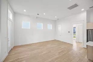 9818 Mocking Bird Hill Ln, Houston, TX 77080 - Photo 18