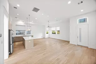 9818 Mocking Bird Hill Ln, Houston, TX 77080 - Photo 8