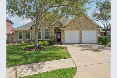 2206 Highstone Court, League City, TX 77573 - Photo 2