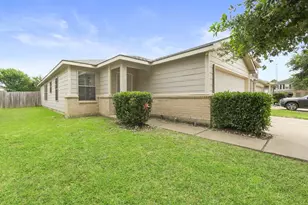 7910 Buffalo View Ln, Cypress, TX 77433 - Photo 2