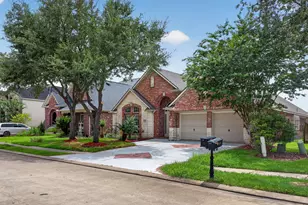 14326 Manorbier Ln, Sugar Land, TX 77498 - Photo 2