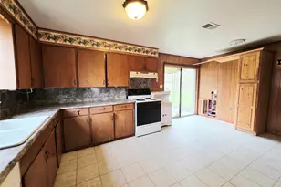 111 S Harvey House Rd, Somerville, TX 77879 - Photo 6