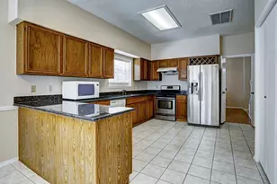 2210 Robinsons Ferry Rd, Sugar Land, TX 77479 - Photo 4