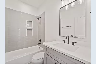 243 Rebecca Street #E, Houston, TX 77022 - Photo 20