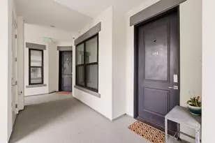 199 Waterpoint Ct, Conroe, TX 77356 - Photo 2