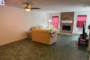 12949 Shannon Hills Dr, Houston, TX 77099 - Photo 2