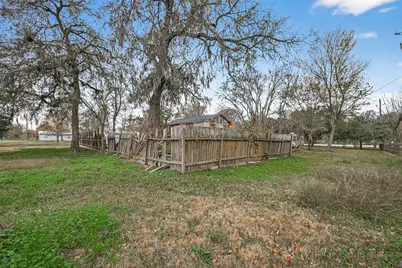 710 Pony Lane, Wallis, TX 77485 - Photo 44