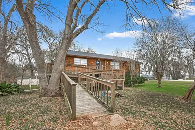 710 Pony Lane, Wallis, TX 77485 - Photo 8