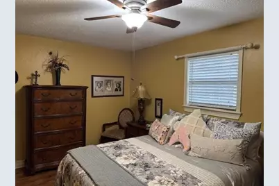 245 N Clover Street, Bridge City, TX 77611 - Photo 16