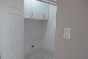 217 Miriam St, Baytown, TX 77520 - Photo 14