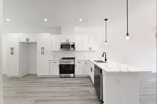 8614 Peachtree St, Houston, TX 77016 - Photo 12