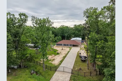 90 County Rd 3563, Cleveland, TX 77357 - Photo 32