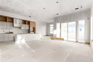 1422 E 33rd St, Houston, TX 77022 - Photo 8